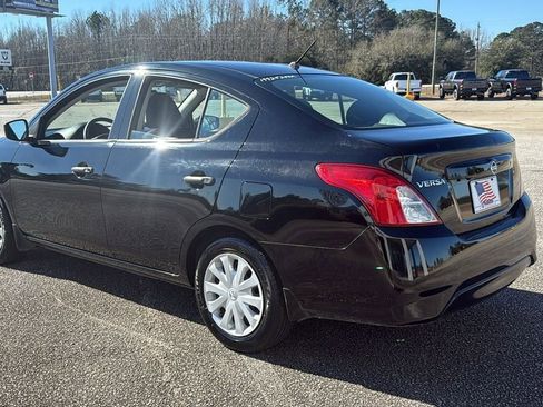 Used 2019 Nissan Versa S image 6