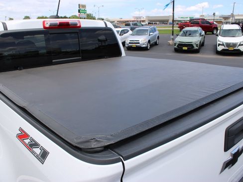 Used 2019 Chevrolet Colorado Z71 AWD/4WD image 31