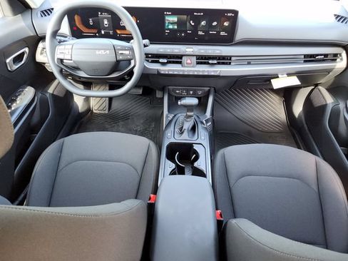 New 2026 Kia K4 FWD image 17