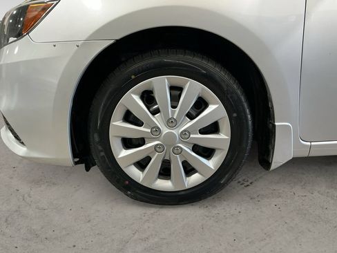 Used 2019 Nissan Sentra S FWD image 14
