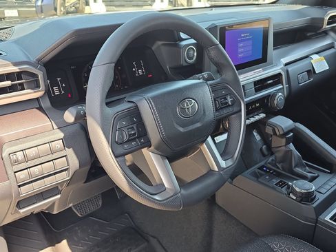 New 2026 Toyota 4Runner SR5 AWD/4WD image 12