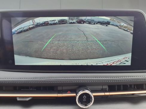 Used 2025 Nissan Ariya FWD image 23