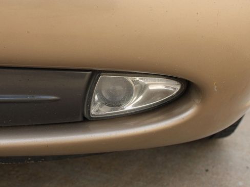 Used 2005 Jaguar XJ8 RWD image 38