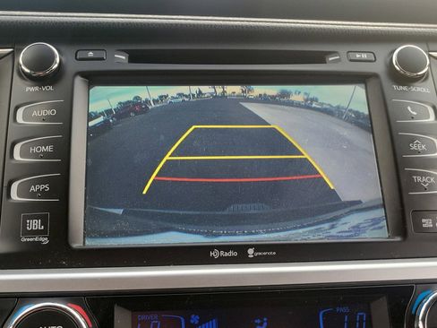 Used 2015 Toyota Highlander Limited Platinum image 24