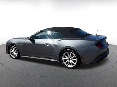 Used 2025 Ford Mustang GT Premium image 10