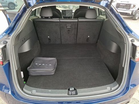 Used 2021 Tesla Model Y Long Range image 29