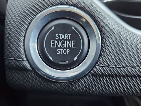 Used 2025 Chevrolet TrailBlazer LT image 30