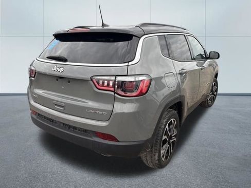 Used 2022 Jeep Compass Limited image 4