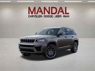 New 2026 Jeep Grand Cherokee Summit w/ Obsidian Package AWD/4WD video 1