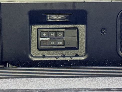 Used 2025 GMC Sierra 2500 AT4X image 39