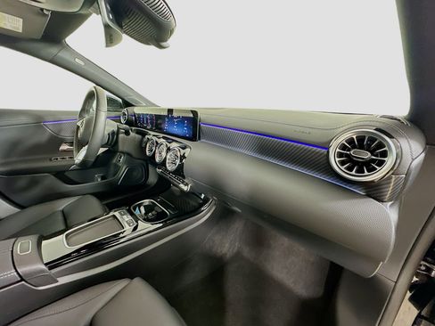 Certified 2025 Mercedes-Benz CLA 250 4MATIC image 37