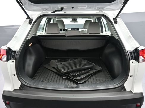 Certified 2022 Toyota Corolla Cross L AWD/4WD image 21