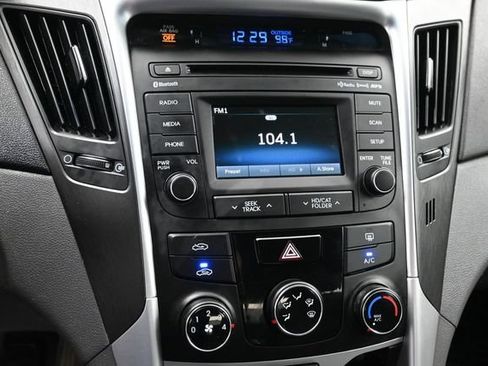 Used 2014 Hyundai Sonata GLS w/ Popular Equipment Group 2 FWD image 3