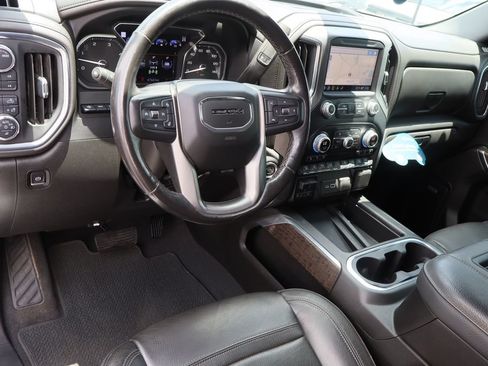Certified 2022 GMC Sierra 3500 Denali w/ Technology Package AWD/4WD image 12