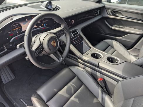 New 2024 Porsche Taycan 4S image 4