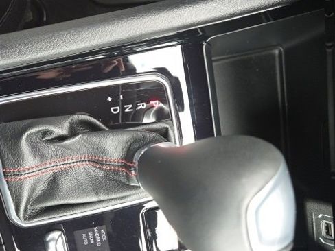 Used 2024 Jeep Compass Trailhawk w/ Trailhawk Elite Group image 34