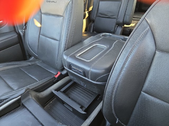 Used 2021 GMC Yukon XL Denali AWD/4WD image 22