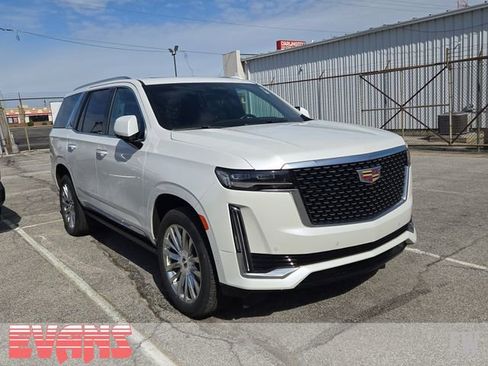 Used 2022 Cadillac Escalade Premium Luxury w/ Performance Package AWD/4WD image 1