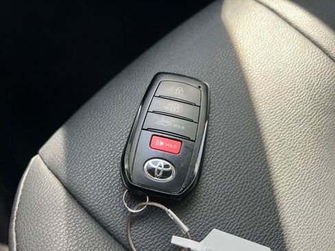 Used 2025 Toyota Grand Highlander FWD image 22