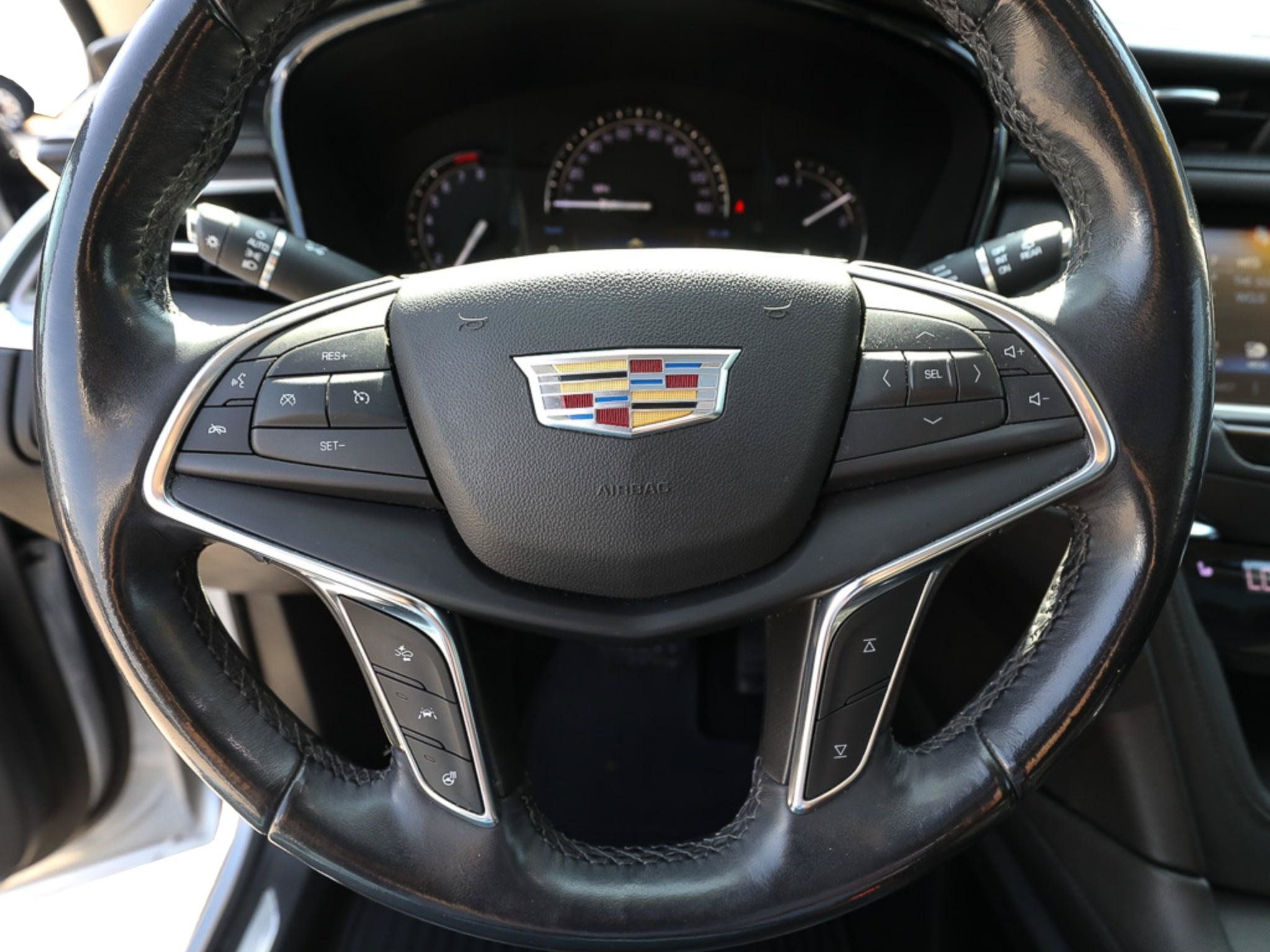 Used 2018 Cadillac XT5 Luxury w/ Driver Awareness Package AWD/4WD image 15