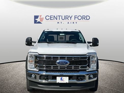 New 2025 Ford F450 XL w/ XL Chrome Package image 6
