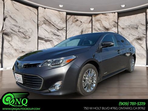 Used 2013 Toyota Avalon Limited w/ Technology Pkg FWD image 1