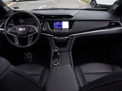 Used 2024 Cadillac XT5 Premium Luxury AWD/4WD image 44