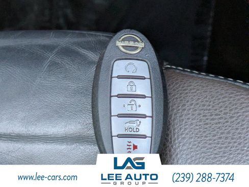 Used 2022 Nissan Pathfinder Platinum w/ Cargo Package image 30