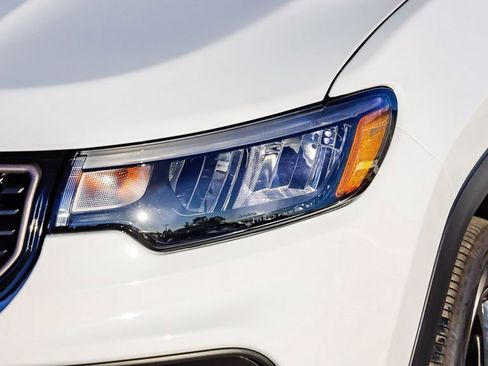 New 2026 Jeep Compass Latitude image 5