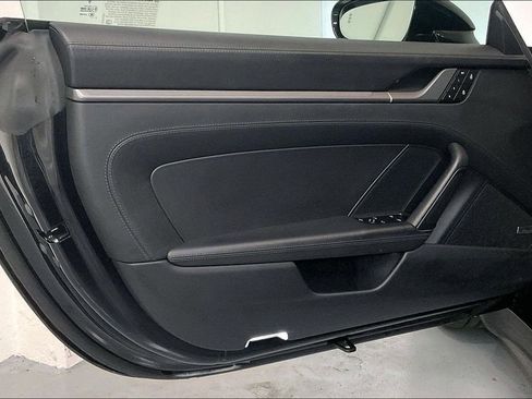 Used 2024 Porsche 911 Carrera 4S w/ Premium Package image 19