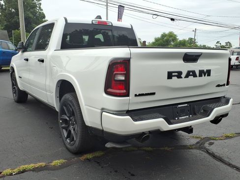 New 2026 RAM 1500 Laramie AWD/4WD image 4