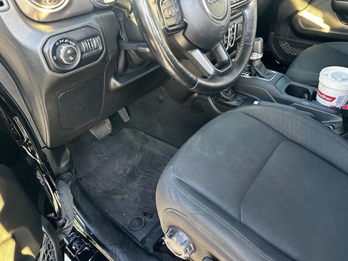 Used 2020 Jeep Gladiator Sport w/ Quick Order Package 24S image 18