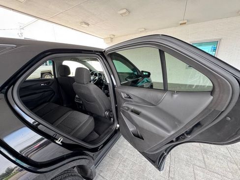 Used 2024 Chevrolet Equinox LT FWD image 23