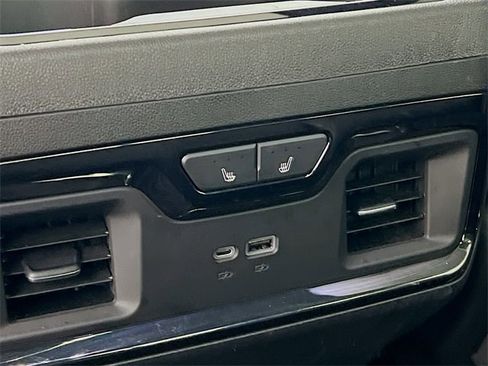 Used 2022 GMC Sierra 1500 AT4 w/ AT4 Premium Package image 27