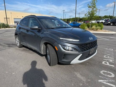 Used 2022 Hyundai Kona SEL FWD image 3