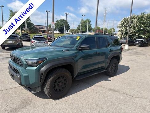 Used 2025 Toyota 4Runner TRD Off-Road Premium AWD/4WD image 6