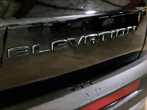 Used 2024 GMC Acadia Elevation AWD/4WD image 25