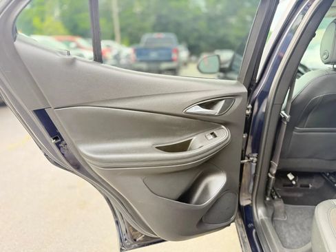 Used 2021 Buick Encore GX Preferred w/ Cold Weather Comfort Package FWD image 26