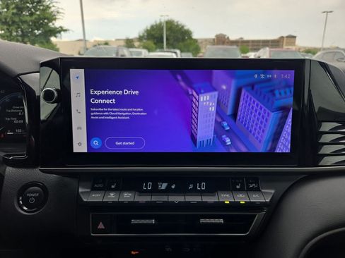 Used 2025 Toyota Camry XSE FWD image 25