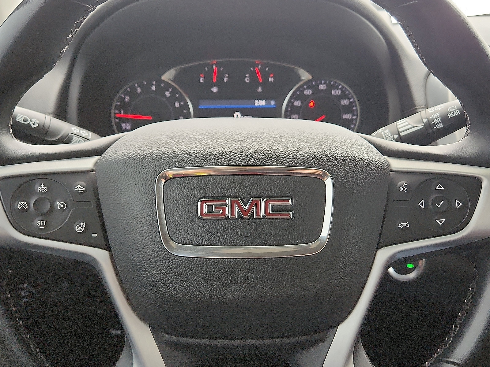 Used 2024 GMC Terrain SLT AWD/4WD image 25