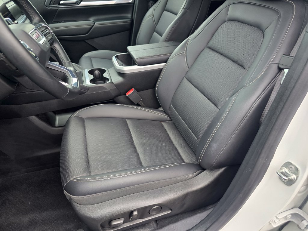 Used 2026 GMC Terrain Elevation w/ Elevation Premium Package AWD/4WD image 22
