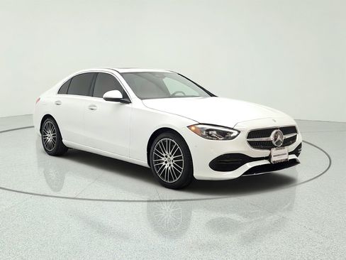 Used 2023 Mercedes-Benz C 300 Sedan image 3