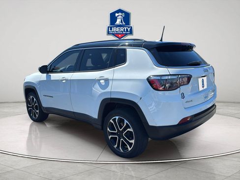 Certified 2022 Jeep Compass Limited AWD/4WD image 7