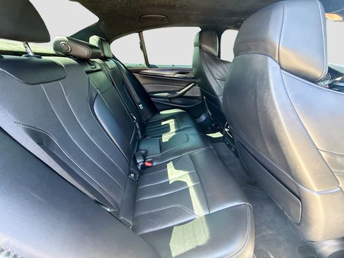 Used 2020 BMW M5 w/ Executive Package image 29