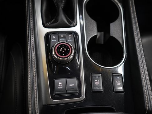 Used 2023 Nissan Maxima SL FWD image 22