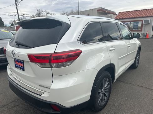 Used 2017 Toyota Highlander XLE w/ Protection Package #3 image 10