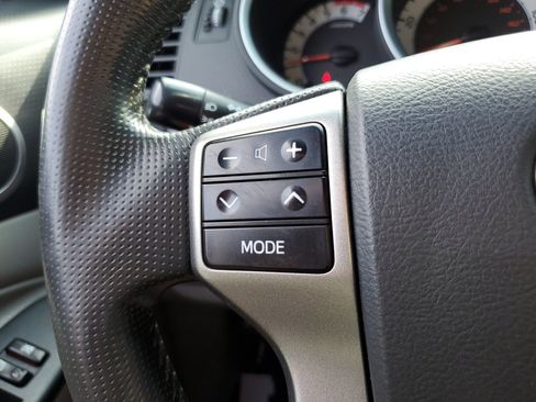 Used 2012 Toyota Tacoma 4x4 Access Cab V6 w/ TRD Sport Pkg image 22