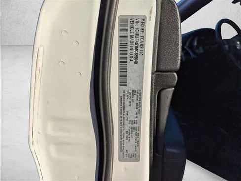 Used 2021 Jeep Grand Cherokee Laredo X image 26