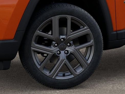 New 2026 Jeep Compass Latitude AWD/4WD image 8