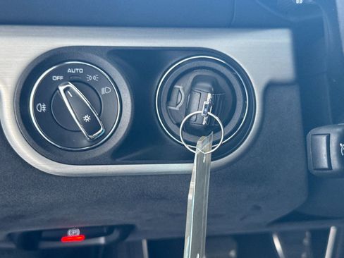 Certified 2020 Porsche 718 Cayman GT4 RWD image 25